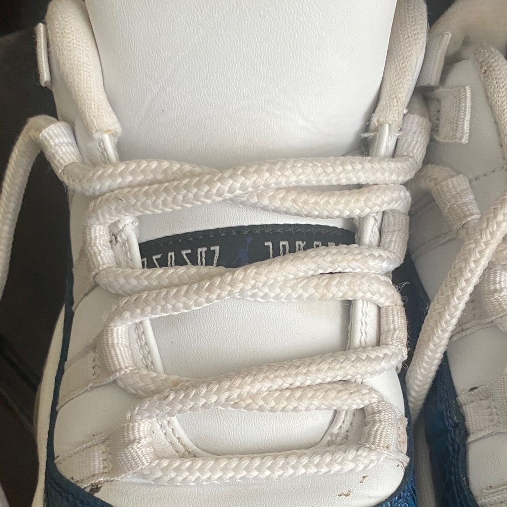 Jordan Blue and White Sneakers - Picture 6 of 7